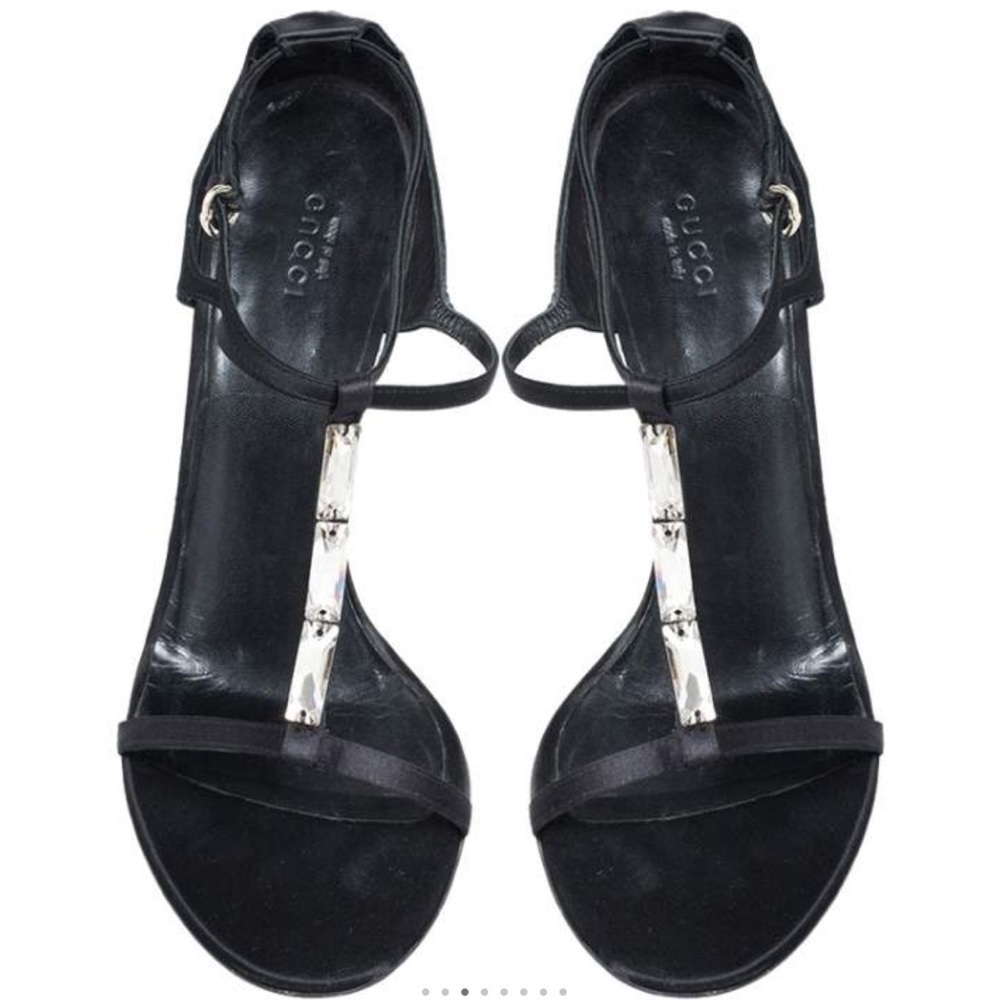 Gucci Black High-Heeled Sandals with T-Strap - Picture 3 of 10